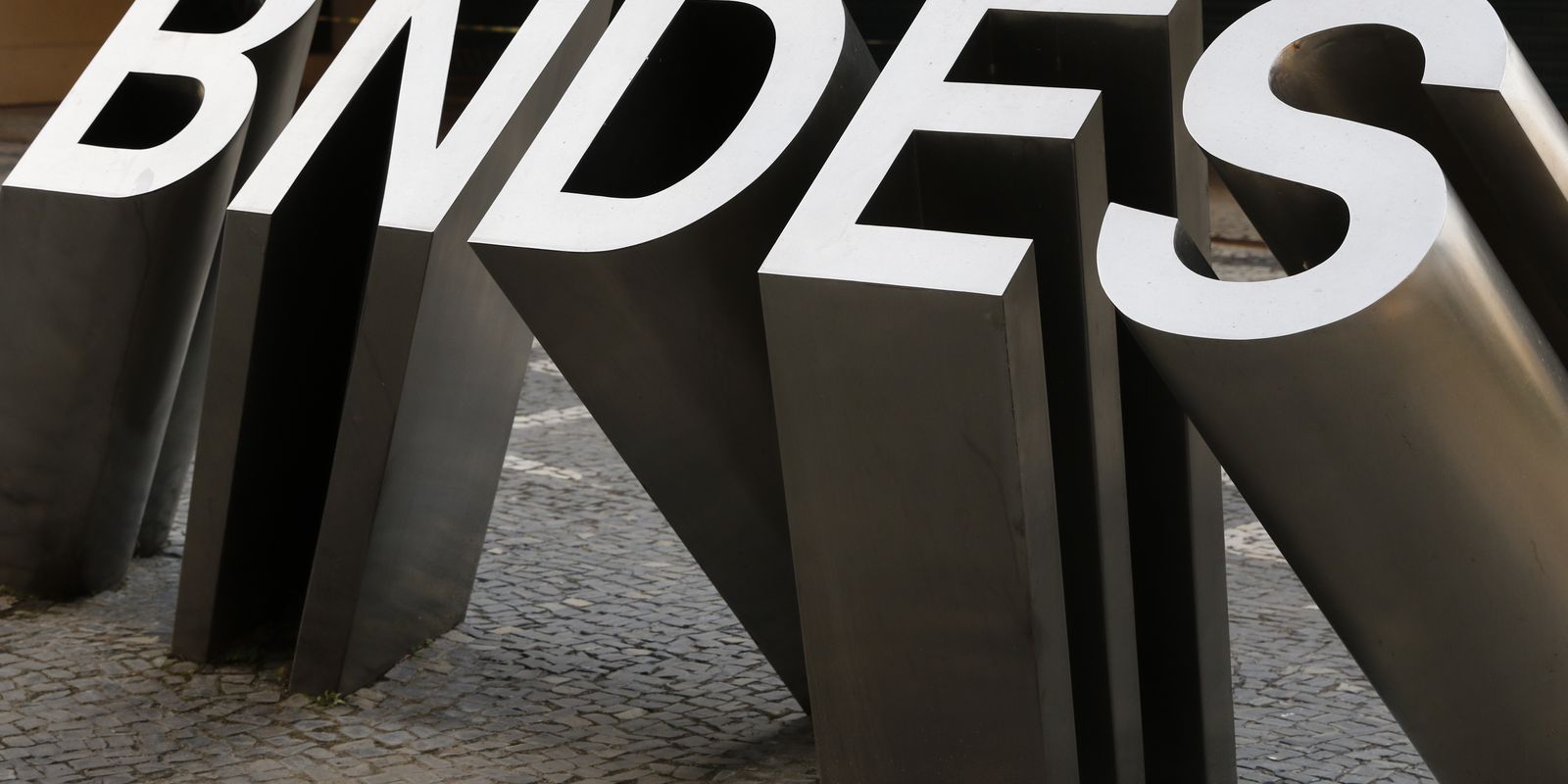 concurso-do-bndes-recebe-27-mil-inscricoes-em-apenas-cinco-dias