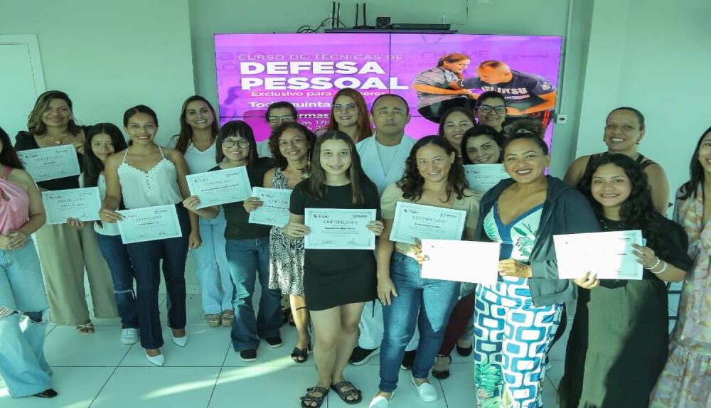 determinacao-participantes-recebem-certificado-de-curso-de-defesa-pessoal-da-secretaria-especial-da-mulher-|-ale-rr-|-assembleia-legislativa-de-roraima