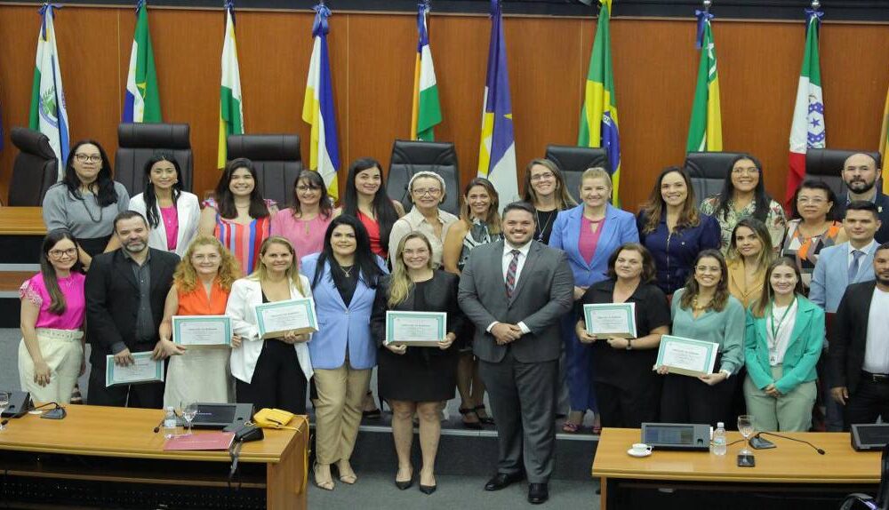 nutricao-e-tecnologia-profissionais-e-professor-doutor-recebem-comenda-orgulho-de-roraima-por-dedicacao-em-suas-areas-de-atuacao-|-ale-rr-|-assembleia-legislativa-de-roraima