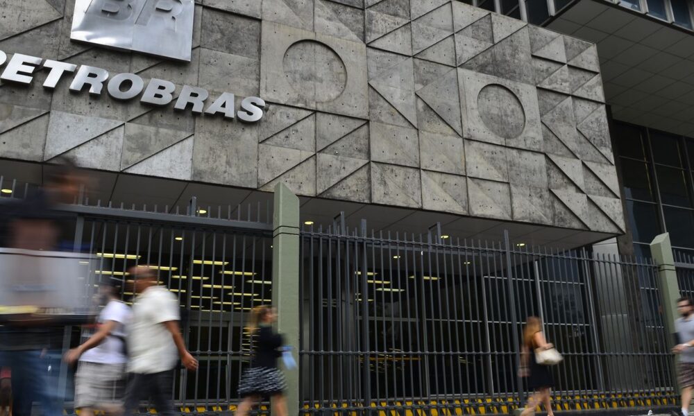 petrobras-atinge-marca-de-1-milhao-de-acionistas-individuais-na-bolsa