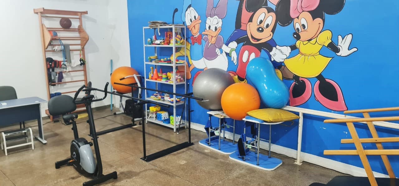 fisioterapeutas-do-centro-de-reabilitacao-se-aprimoram-com-treinamento-em-novos-equipamentos-de-reabilitacao-–-governo-de-roraima