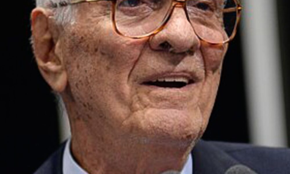 ex-prefeito-do-rio-roberto-saturnino-braga-morre-aos-93-anos