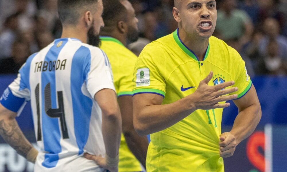 selecao-brasileira-conquista-o-hexa-da-copa-do-mundo-de-futsal