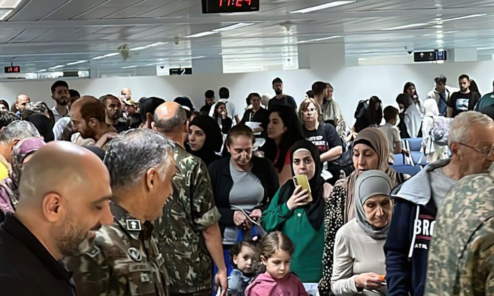 terceiro-voo-da-fab-sai-do-libano-com-218-resgatados-a-bordo