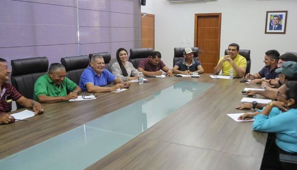 debate-publico-presidente-da-ale-rr-realiza-reuniao-de-alinhamento-sobre-demandas-do-setor-pesqueiro-|-ale-rr-|-assembleia-legislativa-de-roraima