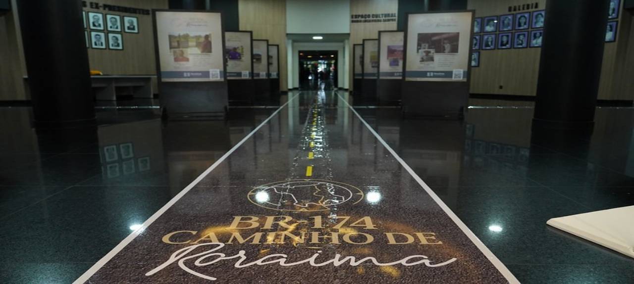 “caminho-de-roraima”-ale-rr-abre-exposicao-fotografica-e-exibe-equipamentos-historicos-que-marcaram-a-construcao-da-br-174-|-ale-rr-|-assembleia-legislativa-de-roraima