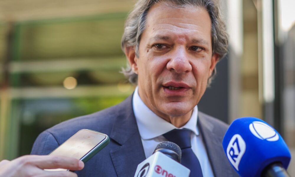 haddad-discute-pacote-de-corte-de-gastos-com-forcas-armadas