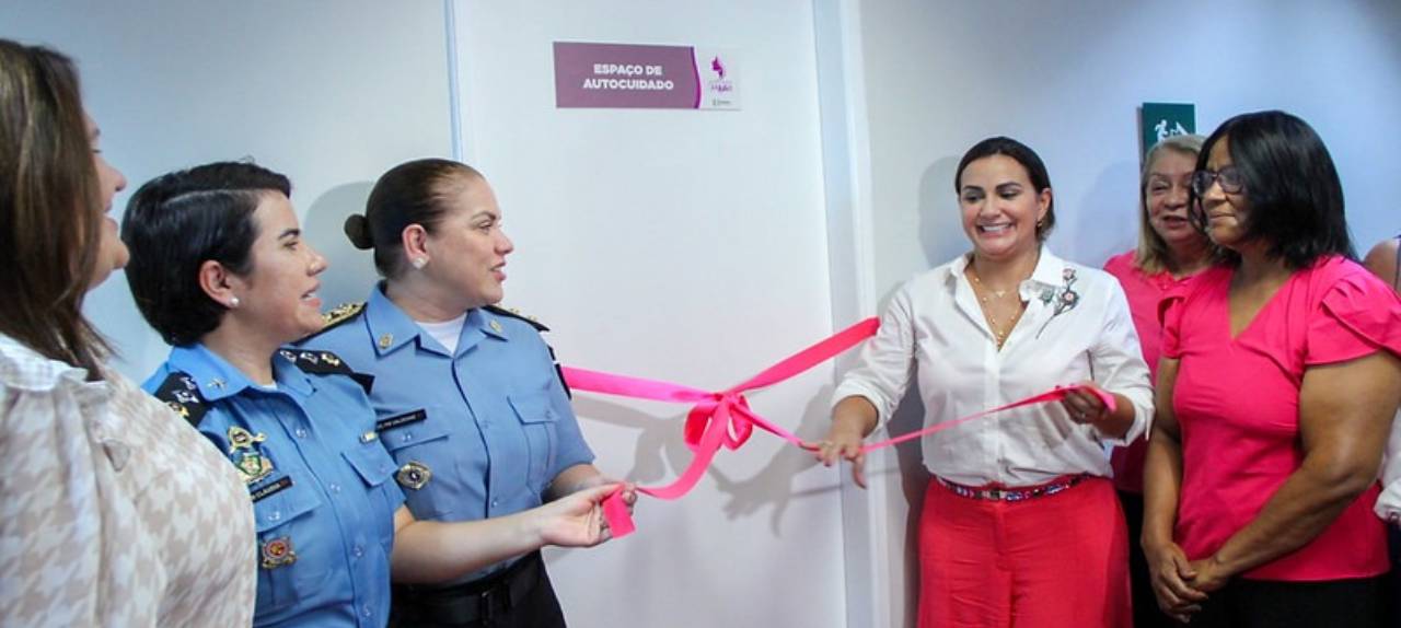autoestima-e-saude-mental-ale-rr-inaugura-“espaco-de-autocuidado”-para-acolher-mulheres-em-situacao-de-vulnerabilidade-|-ale-rr-|-assembleia-legislativa-de-roraima