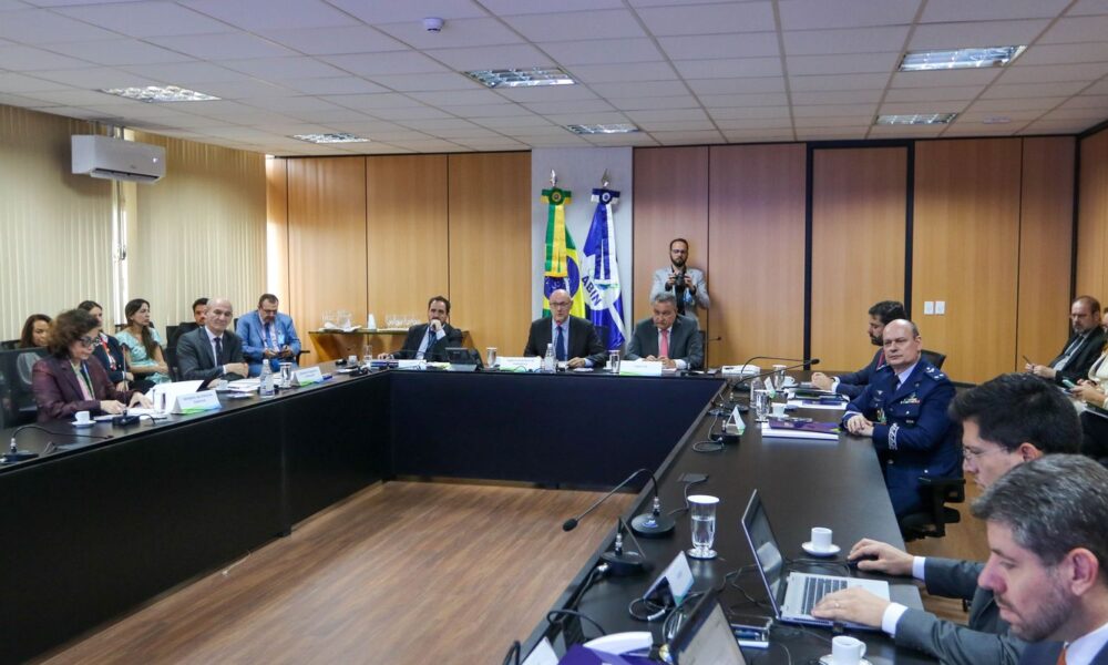 governo-federal-discute-nova-politica-nacional-de-inteligencia