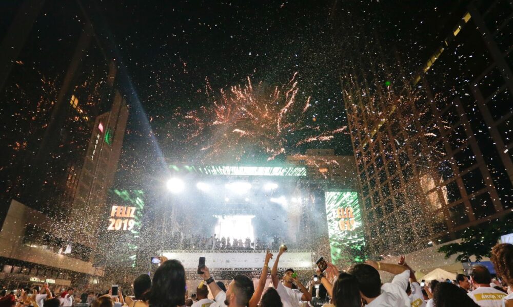 reveillon-da-paulista-tera-gloria-groove,-mc-livinho-e-bruno-e-marrone