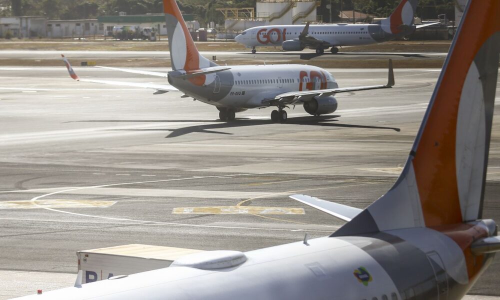 azul-e-gol-assinam-acordo-para-avaliar-fusao-entre-as-aereas