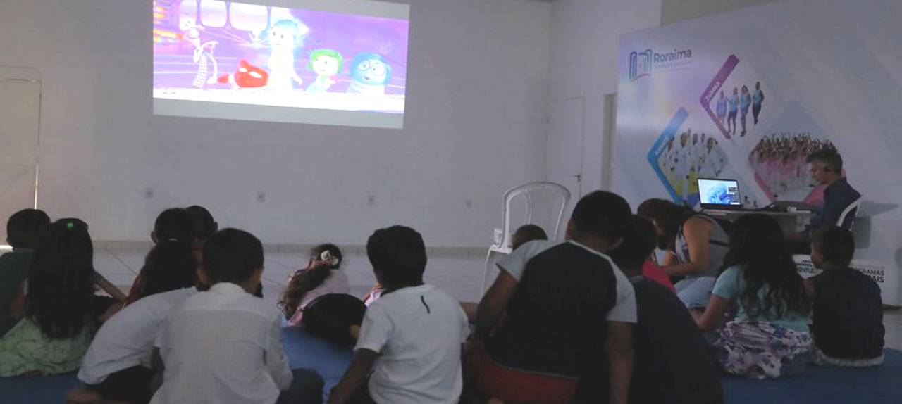 no-polo-pedra-pintada-alunos-do-centro-de-convivencia-da-juventude-participam-de-sessao-especial-do-filme-divertidamente-2-|-ale-rr-|-assembleia-legislativa-de-roraima
