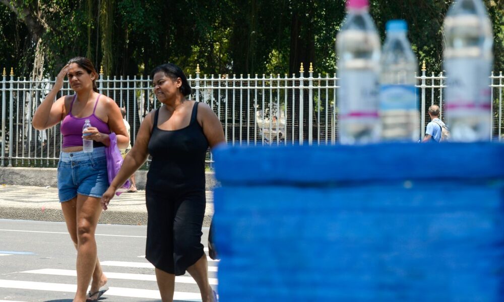 no-feriado-do-padroeiro,-rio-tera-calor-de-41°c-pelo-3o-dia-seguido