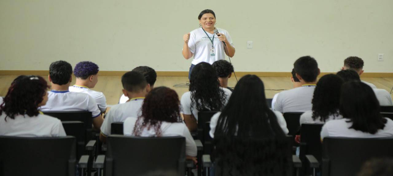 ‘ouvidoria-estudantil’-ouvidoria-da-ale-rr-inicia-atividades-em-2025-com-palestra-em-escola-do-bairro-asa-branca-|-ale-rr-|-assembleia-legislativa-de-roraima