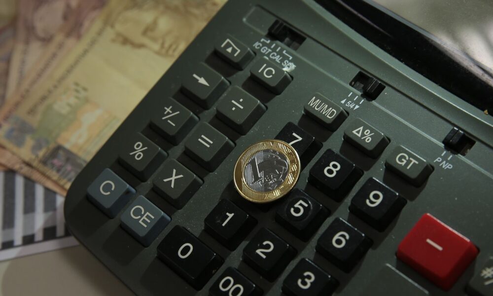 inadimplencia-das-familias-na-cidade-de-sp-cai-para-19%-em-fevereiro 