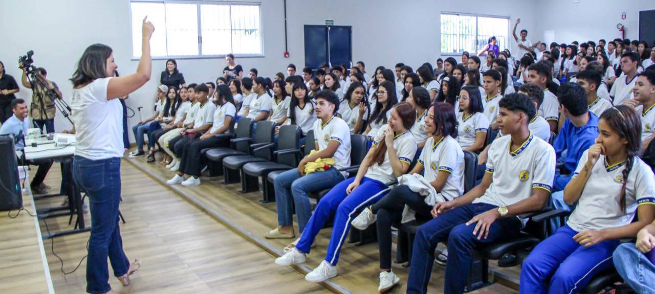 ouvidoria-estudantil-alunos-escolhem-primeiros-ouvidores-da-escola-maria-das-neves-rezende-|-ale-rr-|-assembleia-legislativa-de-roraima