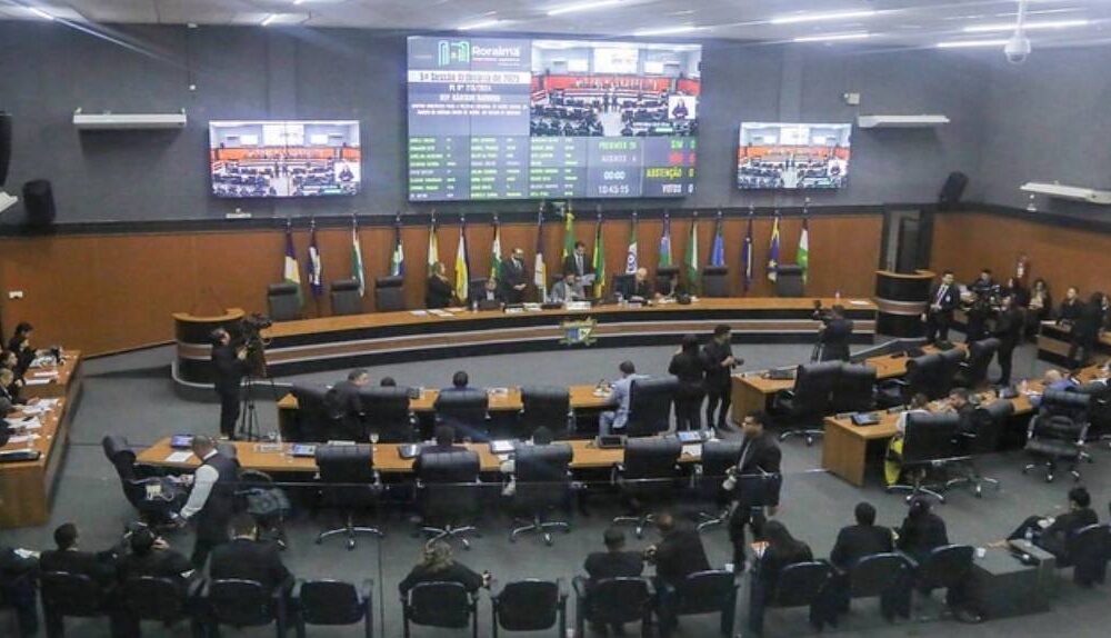 durante-sessao-deputados-aprovam-projetos-de-lei-para-fortalecimento-da-saude-no-estado-|-ale-rr-|-assembleia-legislativa-de-roraima