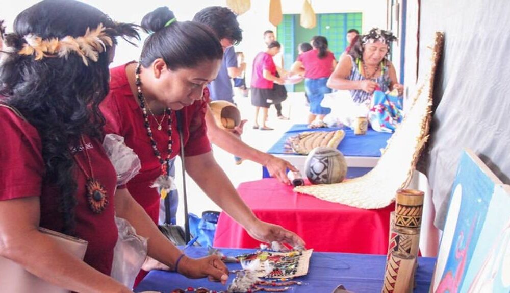 artesanato-indigena-cam-participa-do-primeiro-encontro-de-artesaos-em-alto-alegre-|-ale-rr-|-assembleia-legislativa-de-roraima