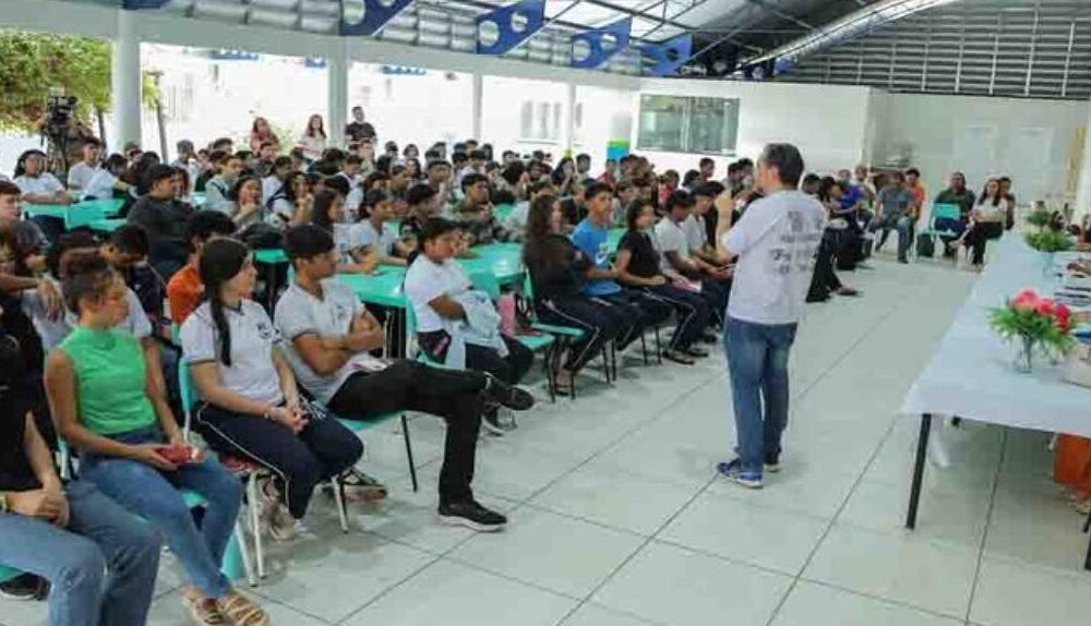 49a-escola-projeto-‘educar-e-prevenir’-encerra-ciclo-de-atividades-sobre-trafico-humano-na-escola-maria-das-dores-brasil-|-ale-rr-|-assembleia-legislativa-de-roraima