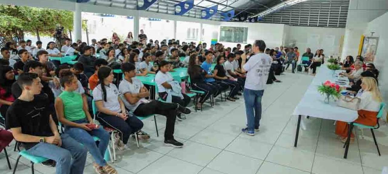 49a-escola-projeto-‘educar-e-prevenir’-encerra-ciclo-de-atividades-sobre-trafico-humano-na-escola-maria-das-dores-brasil-|-ale-rr-|-assembleia-legislativa-de-roraima