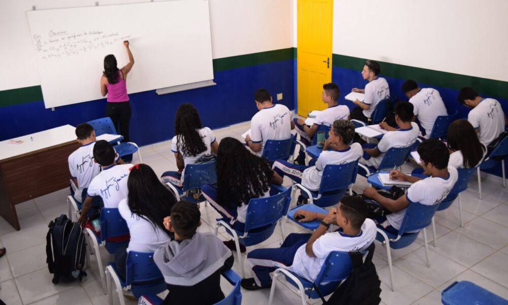 governo-de-roraima-publica-decretos-concedendo-estabilidade-para-349-professores-concursados-no-quadro-efetivo-–-governo-de-roraima