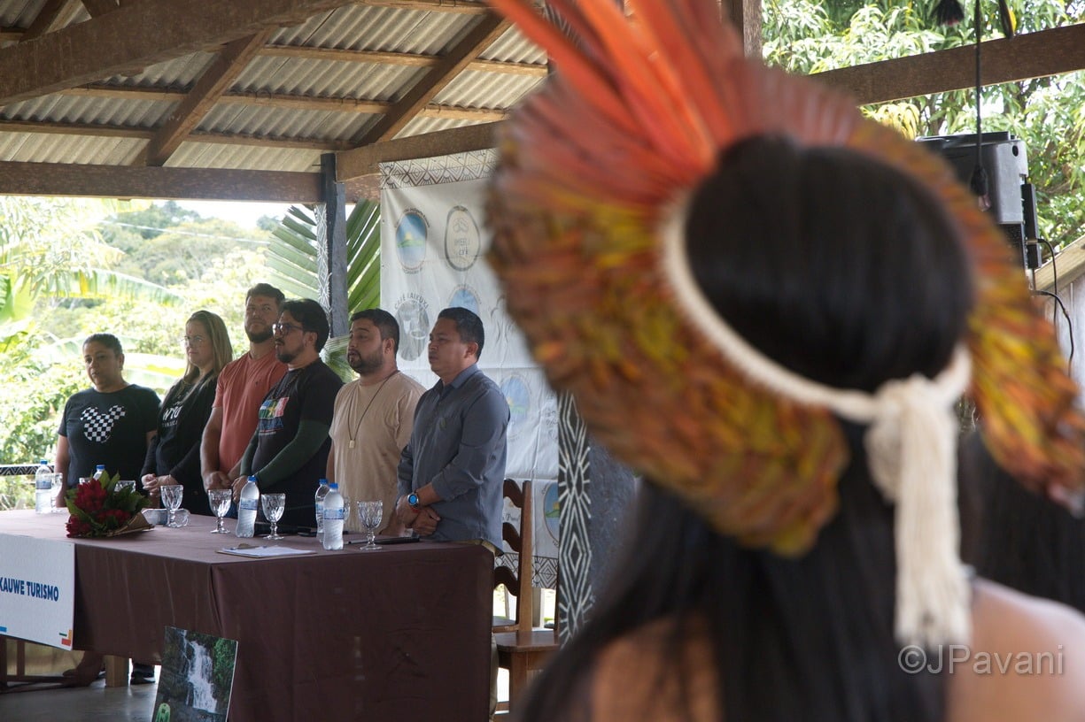 representantes-do-ministerio-do-turismo-realizam-visita-tecnica-a-comunidade-indigena-kauwe,-em-roraima-–-governo-de-roraima