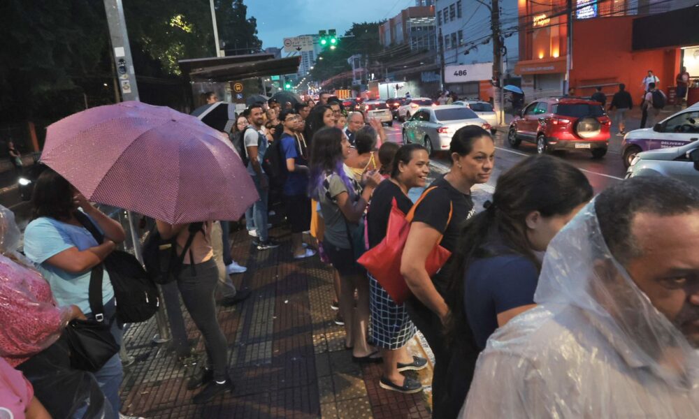 chuva-de-sabado-em-cidades-paulistas-supera-o-previsto-para-todo-o-mes