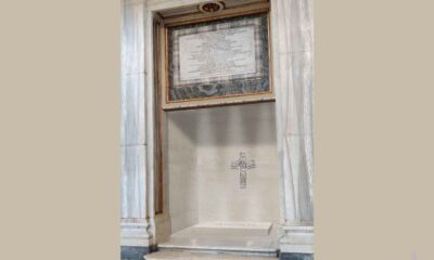 tumulo-do-papa-foi-feito-com-pedra-da-regiao-de-seus-avos,-na-italia