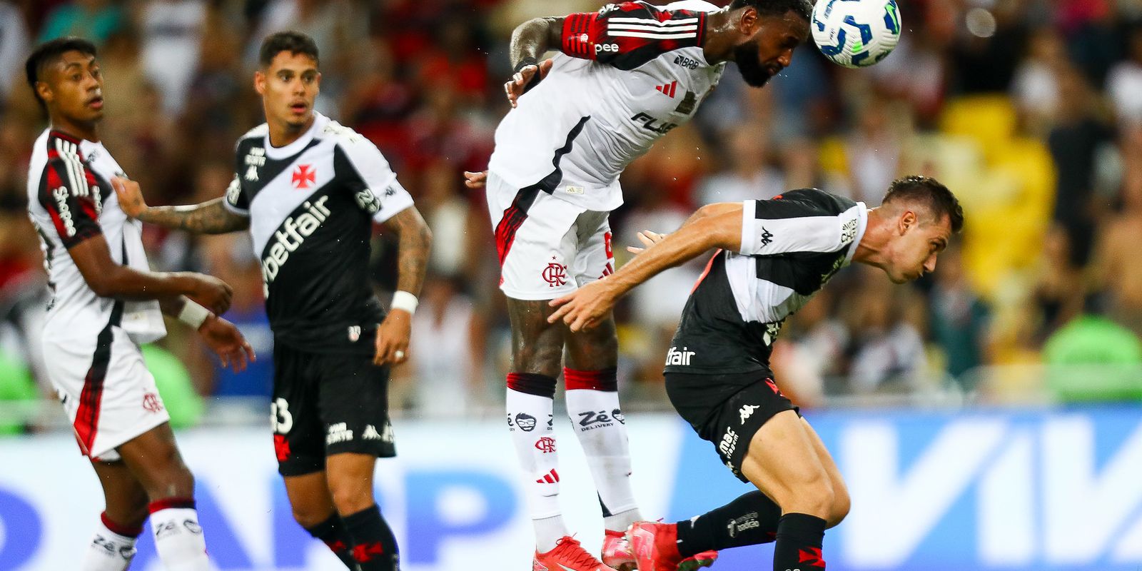 sabado-de-classicos-termina-com-empates-no-rio-e-em-porto-alegre
